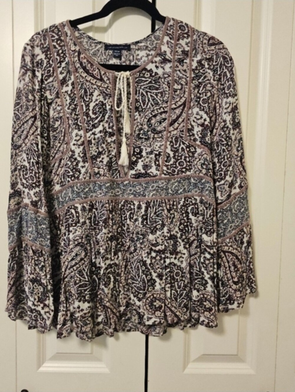 American Eagle Outfitters Floral Paisley Peasant Blouse in Mauve, Blue, Cream - Picture 12 of 12